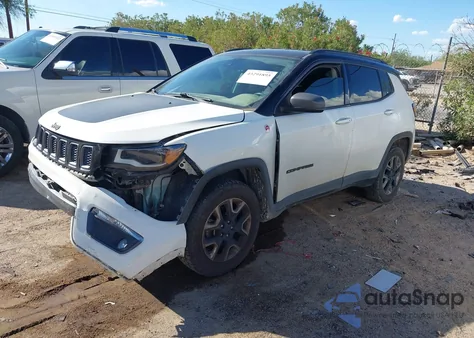 2018 Jeep Compass Trailhawk 4X4 z USA, uszkodzony, nr VIN 3C4NJDDB8JT307538